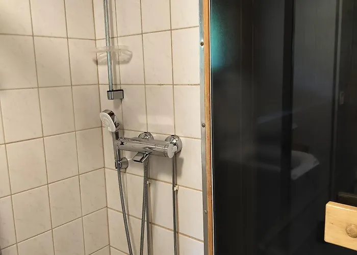 Rapula 1makuuhuone Ja Parvi アパート